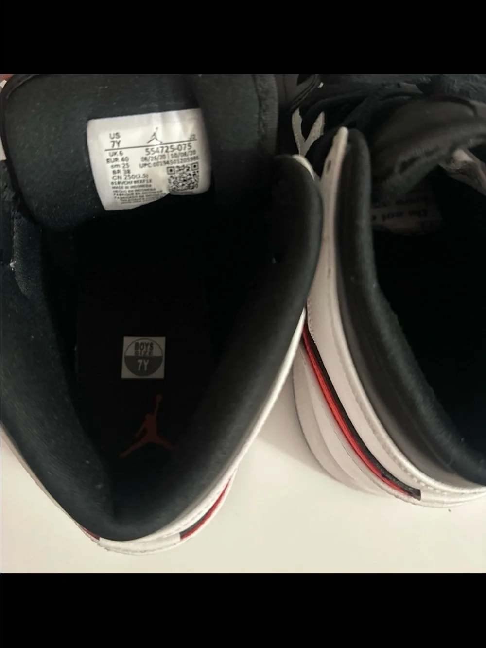 Nike Air Jordan 1 Mid Shoes Black White Red Size 7 Youth Boys